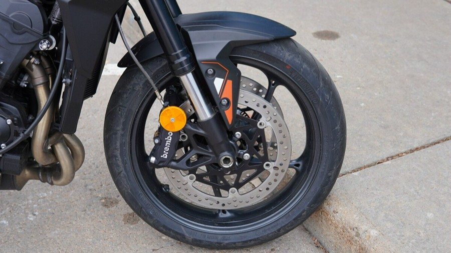 2025 Triumph Street Triple 765 R