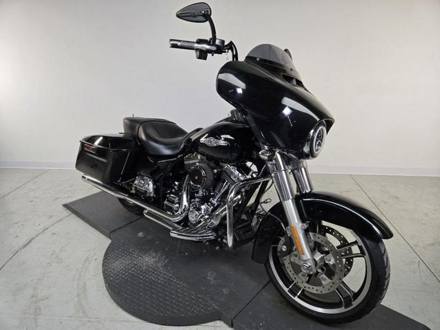 2014 Harley-Davidson® FLHX - Street Glide®