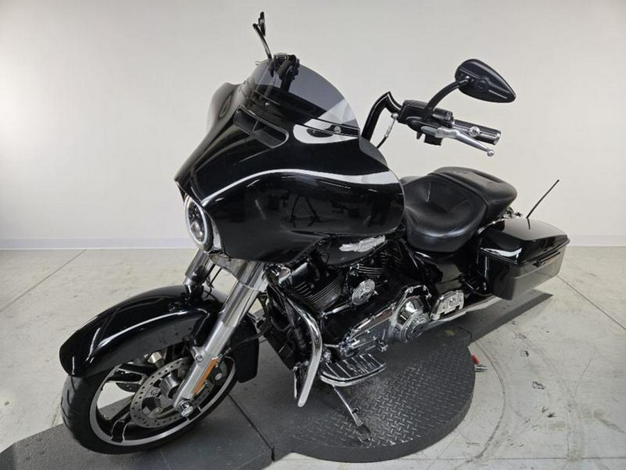 2014 Harley-Davidson® FLHX - Street Glide®