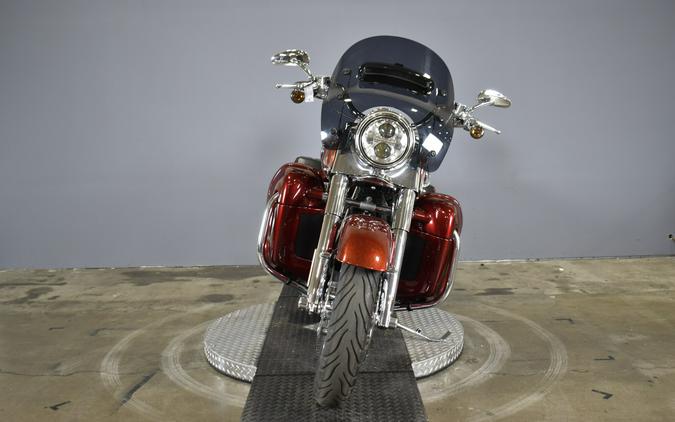 2013 Harley-Davidson CVO Road King Burgundy Blaze and Typhoon Maroon with Dragontail Graphics