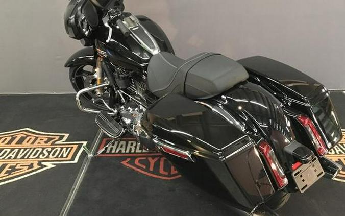 2024 Harley-Davidson® FLHX - Street Glide®