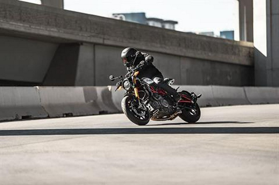 2022 Indian Motorcycle FTR R Carbon