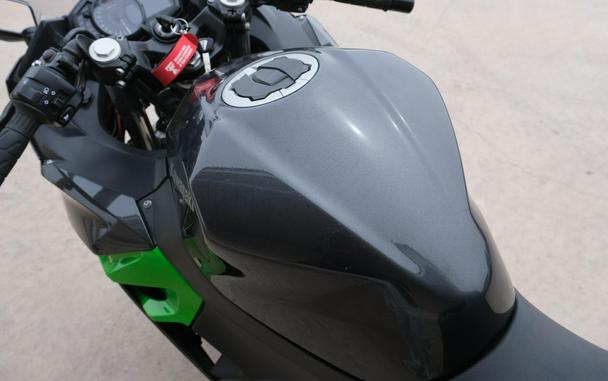 2023 KAWASAKI NINJA 400 BASE