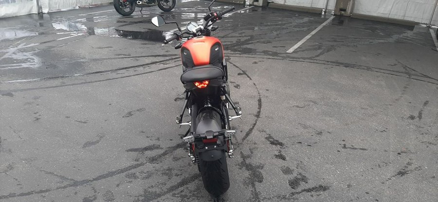 2023 Triumph Trident 660 Matte Baja Orange / Matte Storm Grey