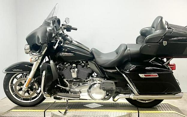 2018 Harley-Davidson® FLHTCU - Electra Glide® Ultra Classic®