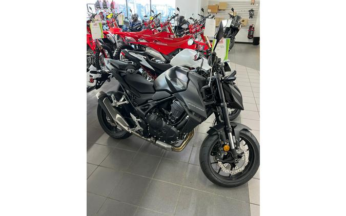 2025 Honda CB750 HORNET Base