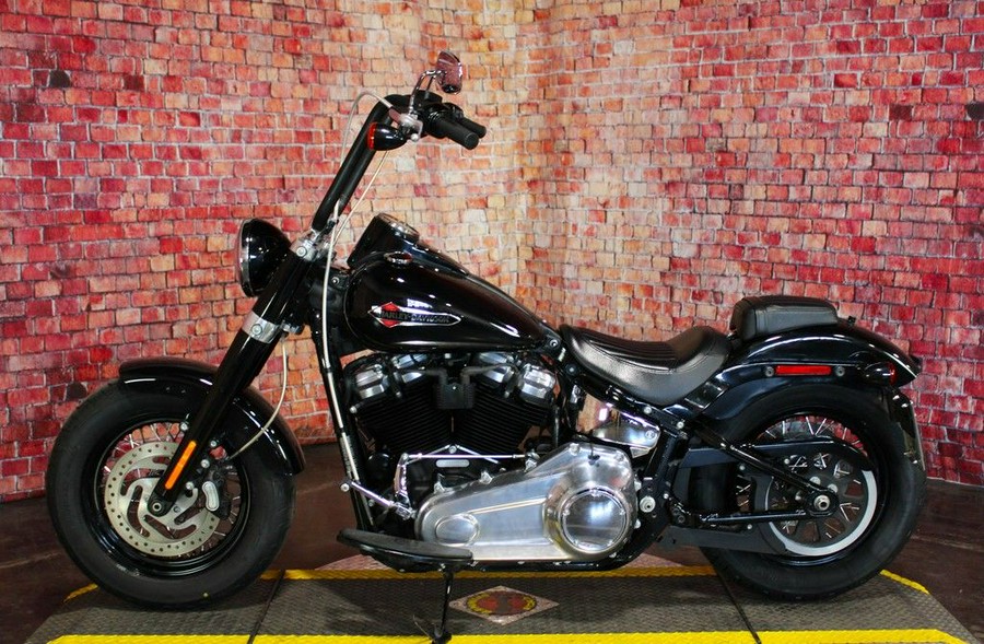 2019 Harley-Davidson® FLSL - Softail® Softail Slim®