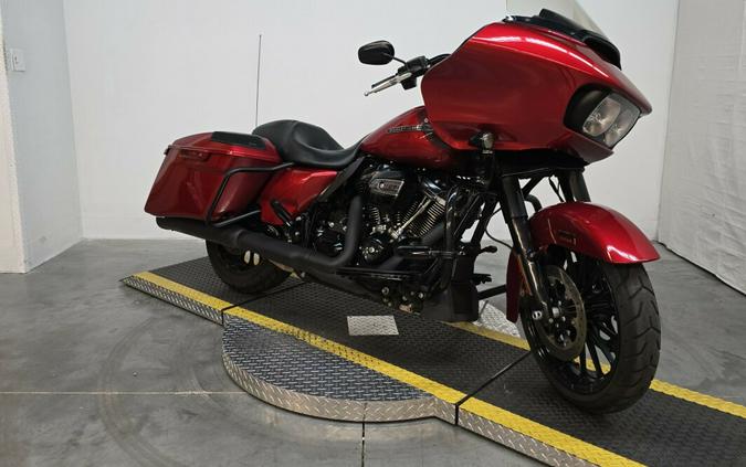 FLTRXS 2018 Road Glide Special