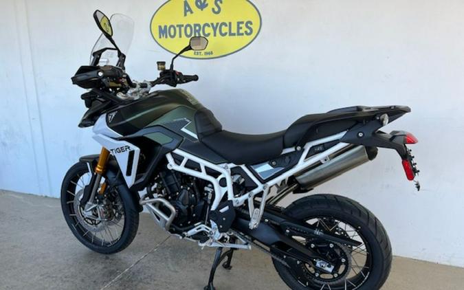 2024 Triumph Tiger 900 Rally Pro Matt Khaki Green / Matt Phantom Black