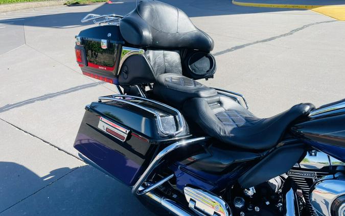 2010 Harley-Davidson Electra Glide® Ultra Limited FLHTK