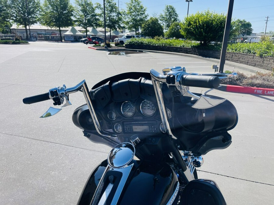 2010 Harley-Davidson Electra Glide® Ultra Limited FLHTK