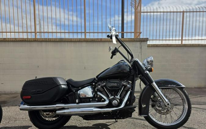 2018 Harley-Davidson® FLHCS - Softail® Heritage Classic 114