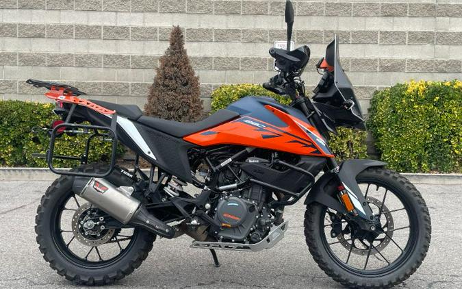 2022 KTM Adventure 390