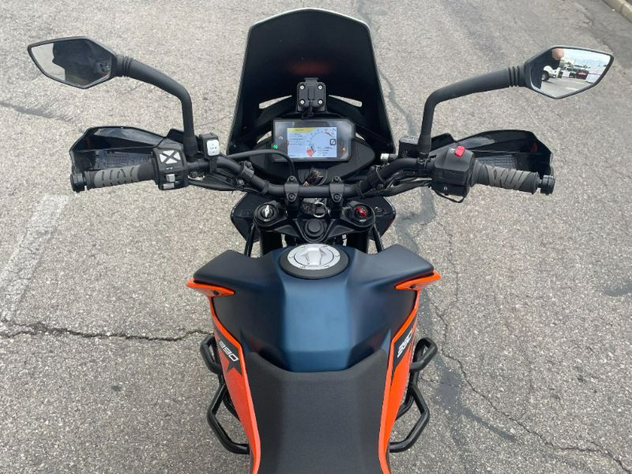 2022 KTM Adventure 390