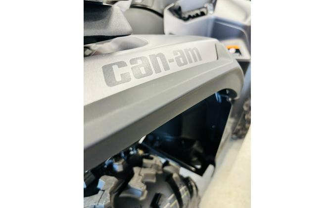 2025 Can-Am SSV DEF DPS 62 HD7 GN 25