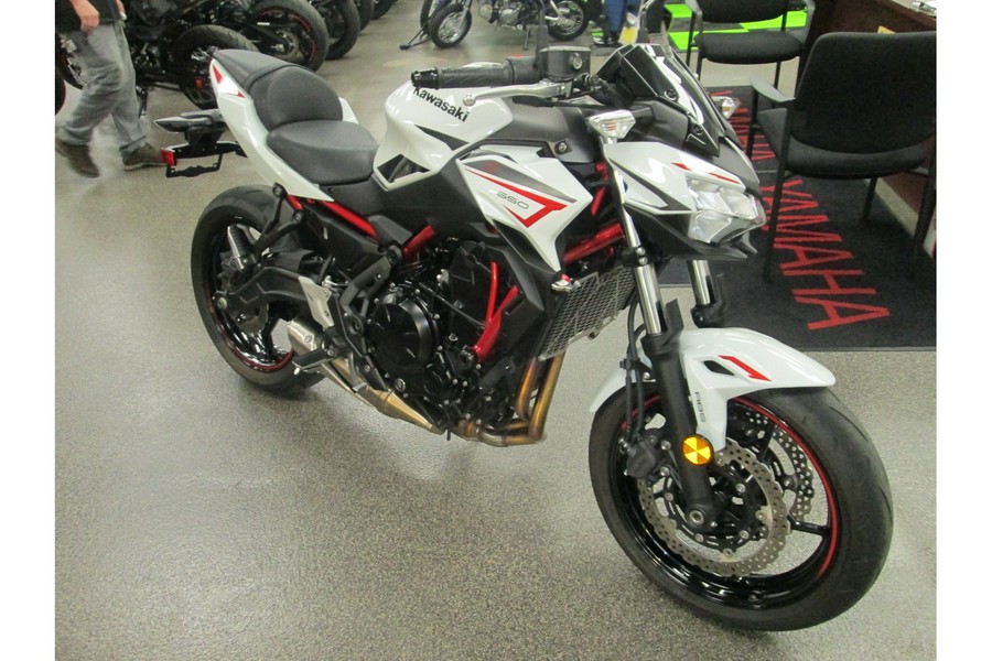 2022 Kawasaki ER 650 KNF