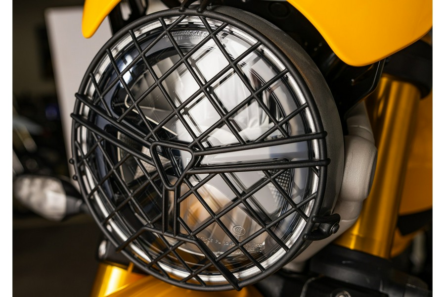 2026 Triumph Scrambler 400 XC