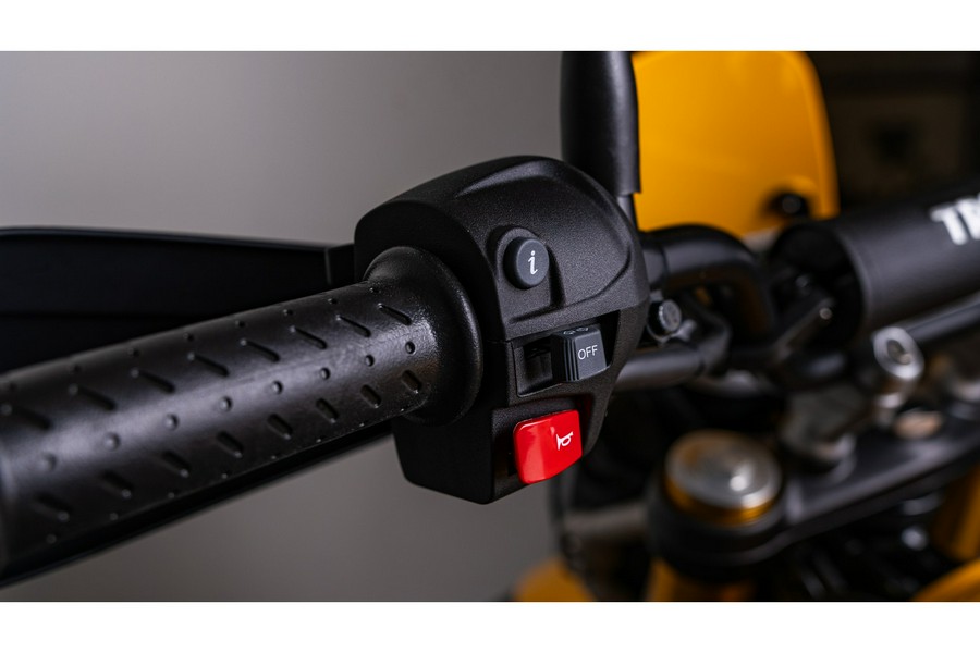 2026 Triumph Scrambler 400 XC