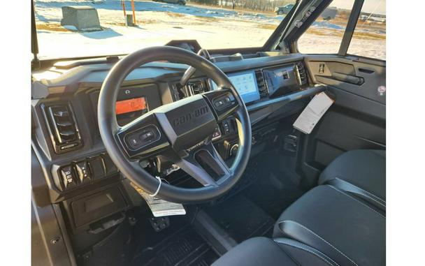 2026 Can-Am SSV DEF LTD 65 HD11 WH HB 26 Limited HD11