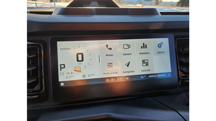 2026 Can-Am SSV DEF LTD 65 HD11 WH HB 26 Limited HD11