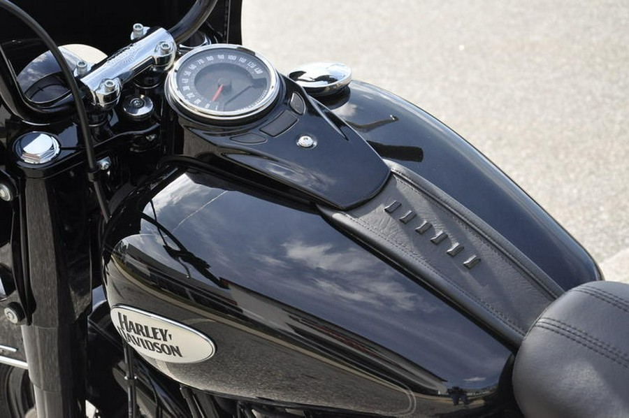 2024 Harley-Davidson® FLHCS - Heritage Classic