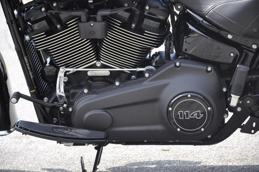 2024 Harley-Davidson® FLHCS - Heritage Classic