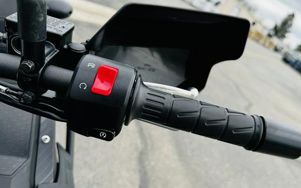 2022 Kawasaki KLR®650 Adventure ABS, USB