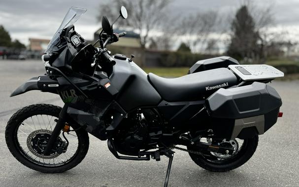 2022 Kawasaki KLR®650 Adventure ABS, USB