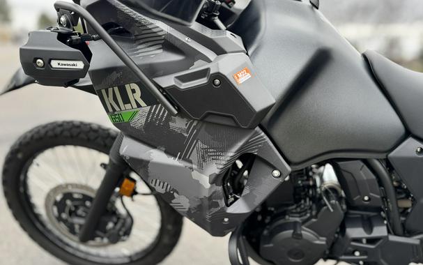 2022 Kawasaki KLR®650 Adventure ABS, USB
