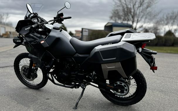 2022 Kawasaki KLR®650 Adventure ABS, USB