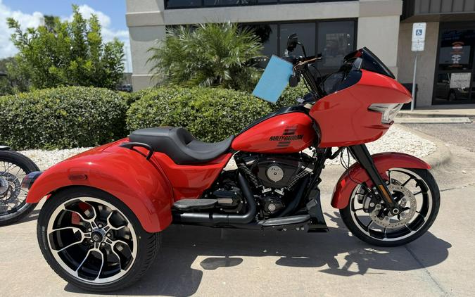 2026 Harley-Davidson Road Glide 3 Blood Orange