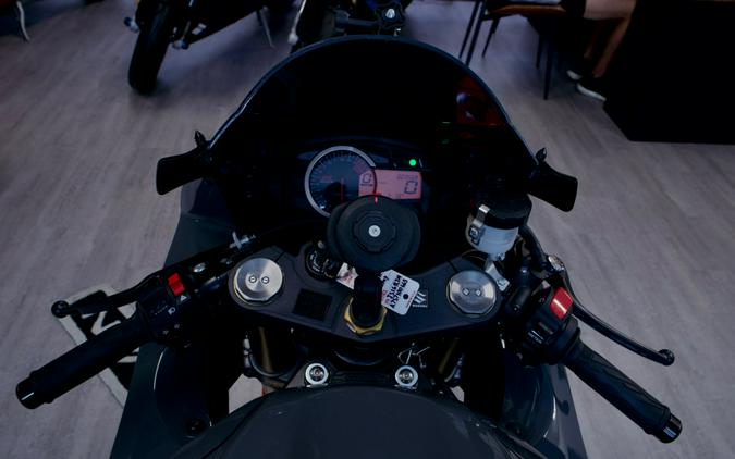 2025 SUZUKI GSX-R750