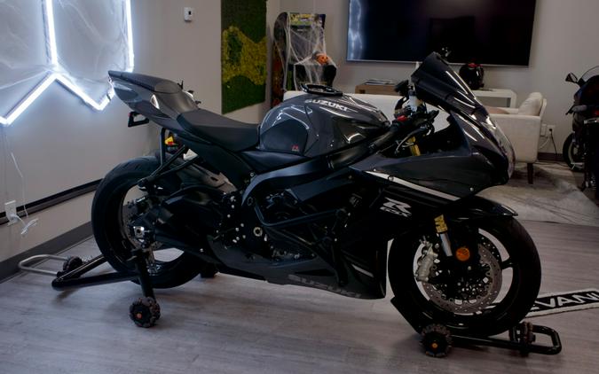 2025 SUZUKI GSX-R750