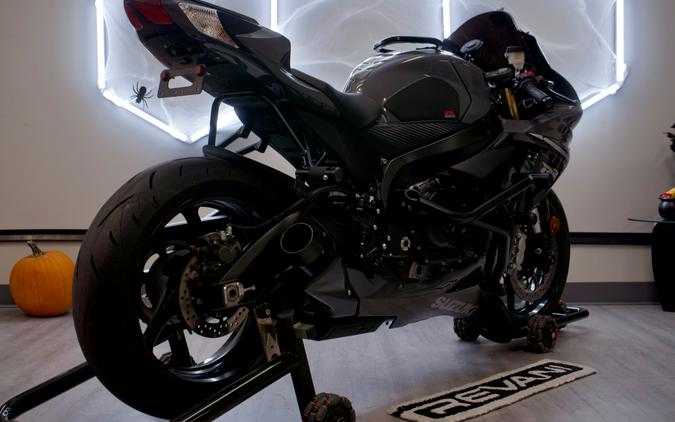 2025 SUZUKI GSX-R750