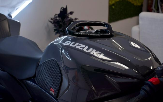 2025 SUZUKI GSX-R750