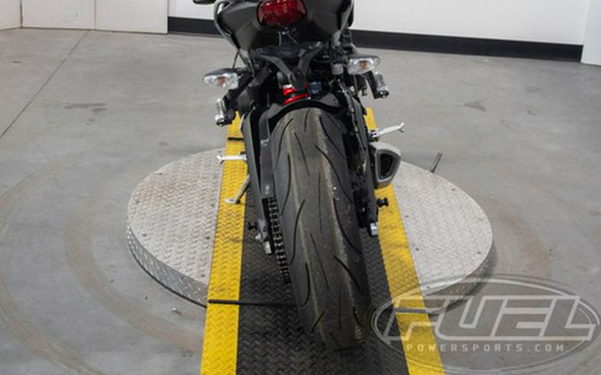 2024 Triumph Street Triple 765 R Silver Ice