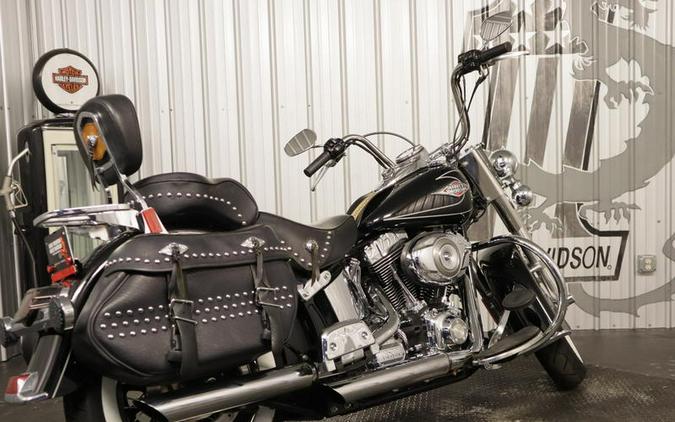 2009 Harley-Davidson® FLSTC - Heritage Softail®