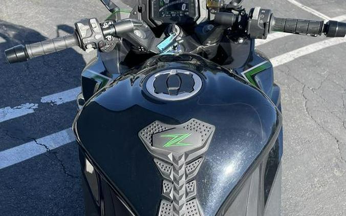 2023 Kawasaki Ninja® 1000SX