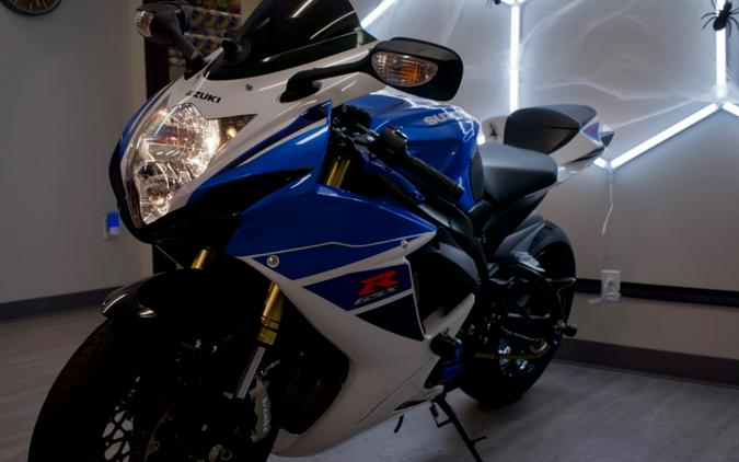 2025 SUZUKI GSX-R750