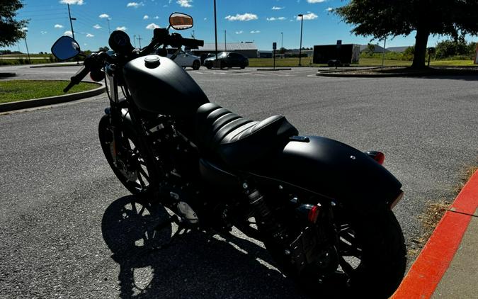 2022 Harley-Davidson Iron 883 Black Denim