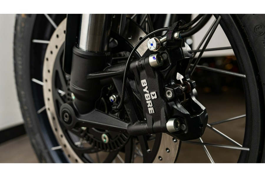 2026 Triumph Scrambler 400 XC