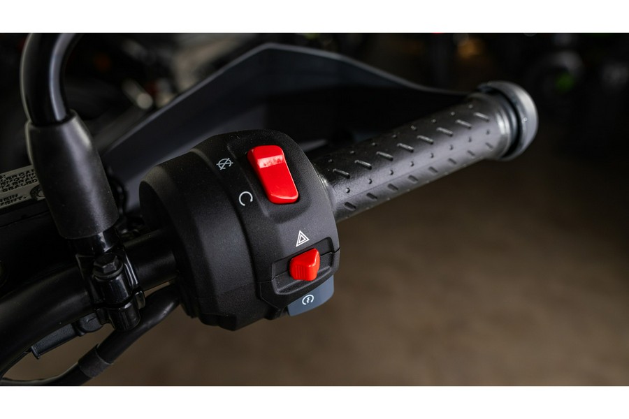 2026 Triumph Scrambler 400 XC