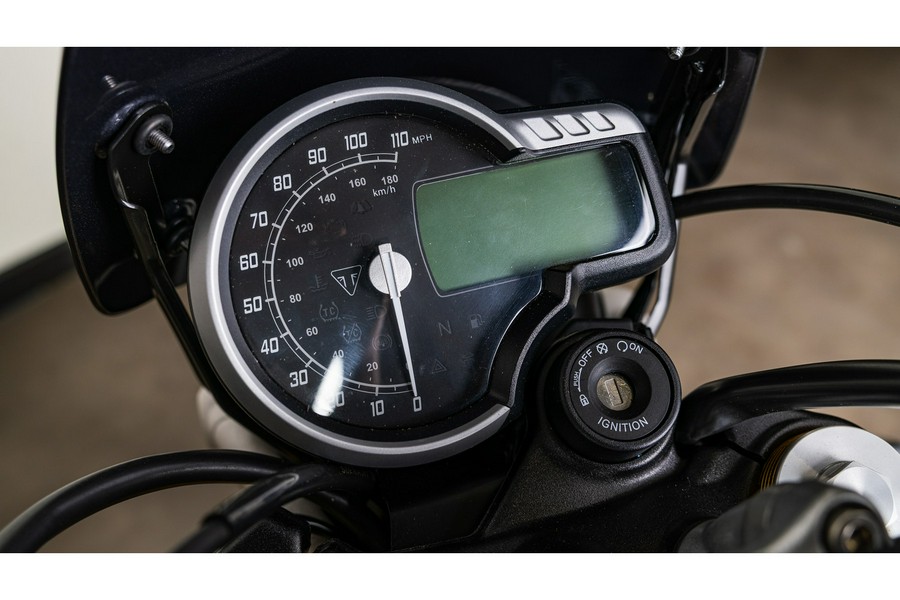 2026 Triumph Scrambler 400 XC