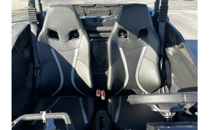 2026 Can-Am SSV COM XT 60 700 RD 26 XT 700