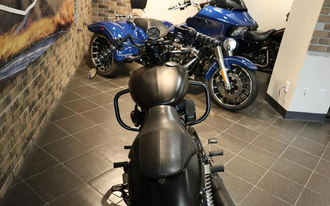 2015 Street™ 750 (XG750)