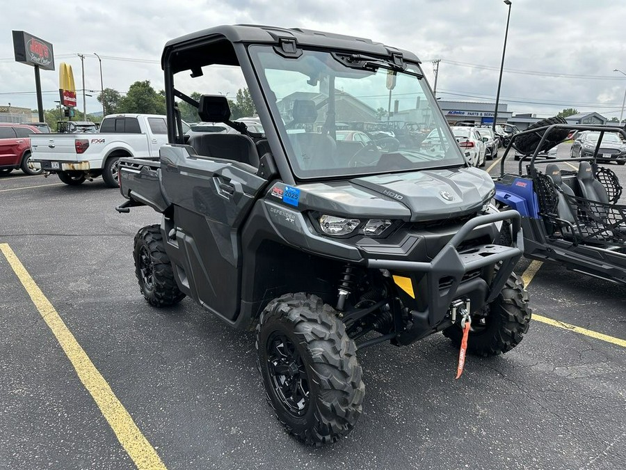 2023 Can-Am® Defender XT HD10