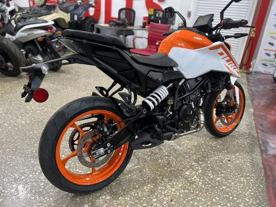 2024 KTM 250 Duke