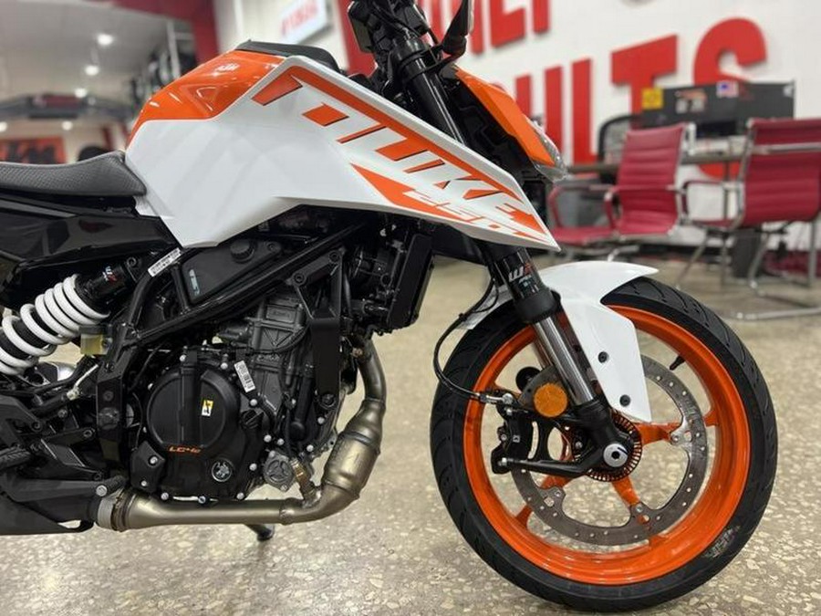 2024 KTM 250 Duke
