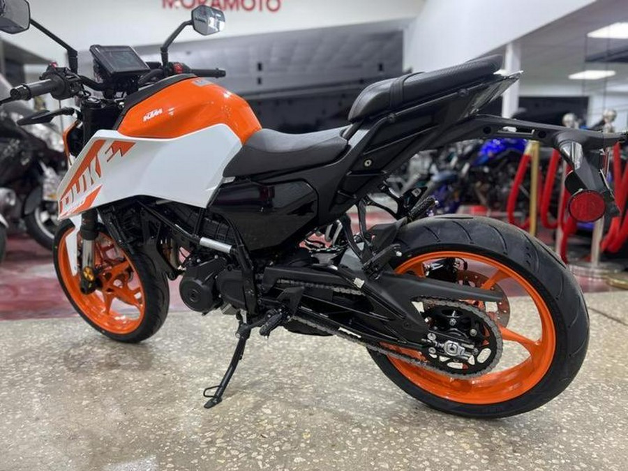 2024 KTM 250 Duke