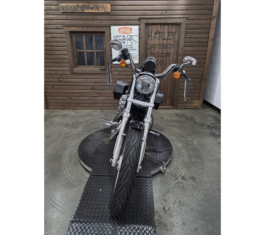 2010 Harley-Davidson® Sportster® 883 Low BLACK